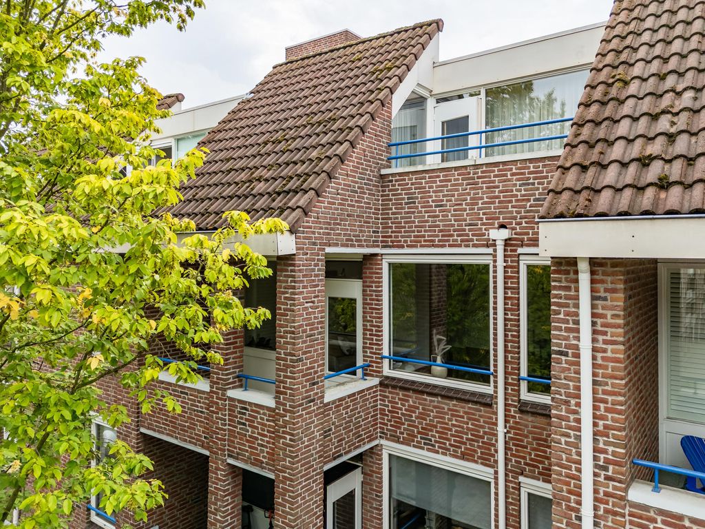 Deken van Oppensingel 107, VENLO