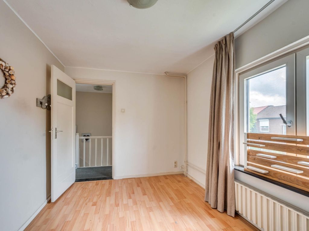 Reigerstraat 11, TEGELEN