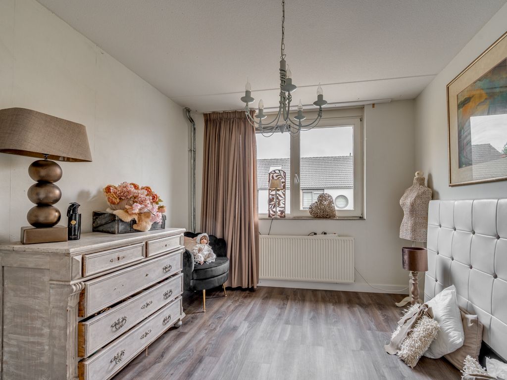 Kuifduikerstraat 23, VENLO