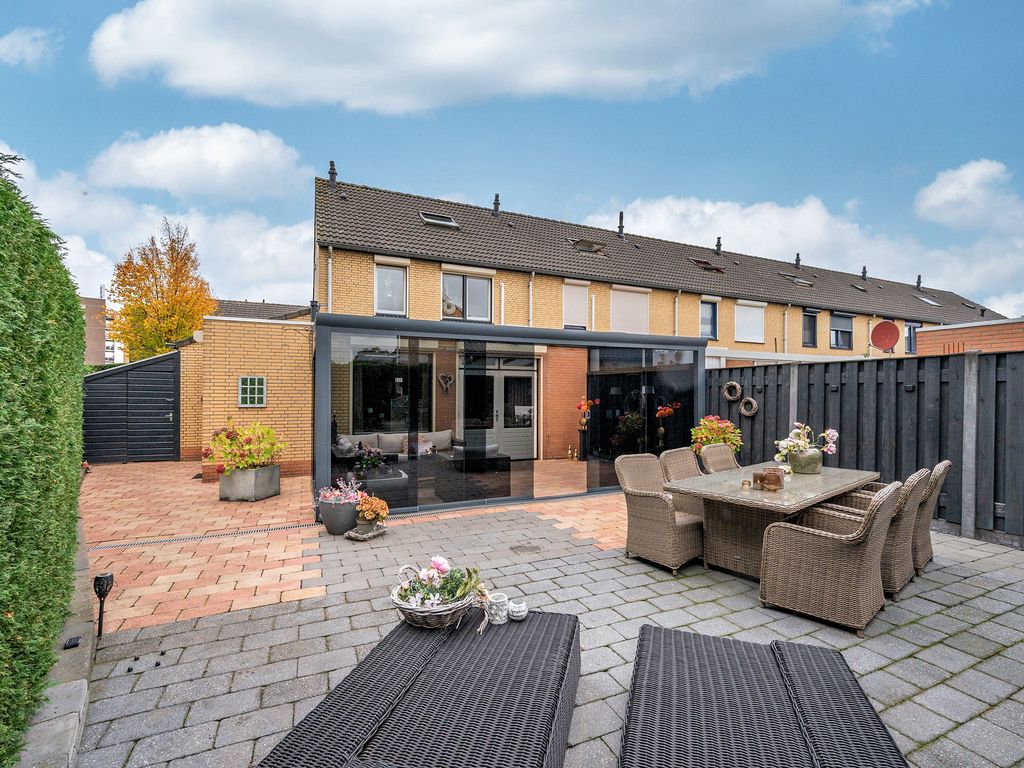 Kuifduikerstraat 23, VENLO