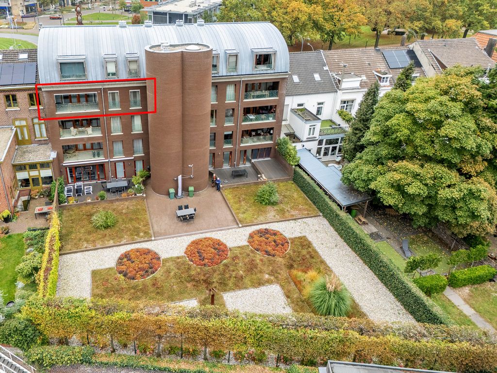 Burgemeester van Rijnsingel 2F, VENLO