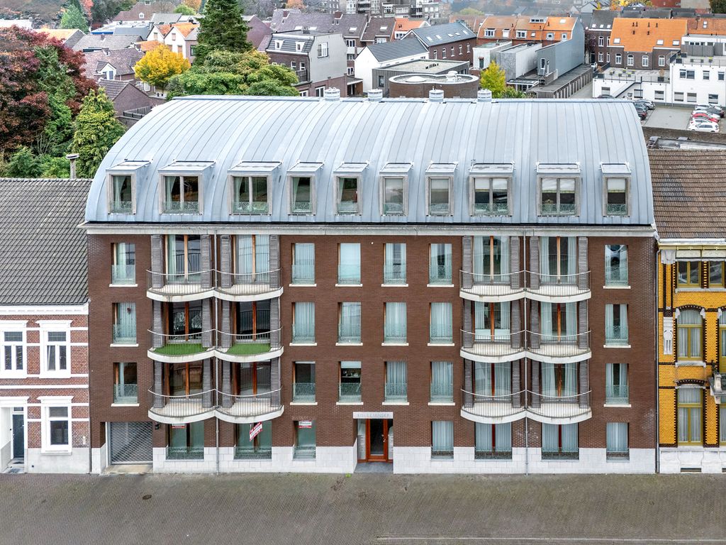 Burgemeester van Rijnsingel 2F, VENLO