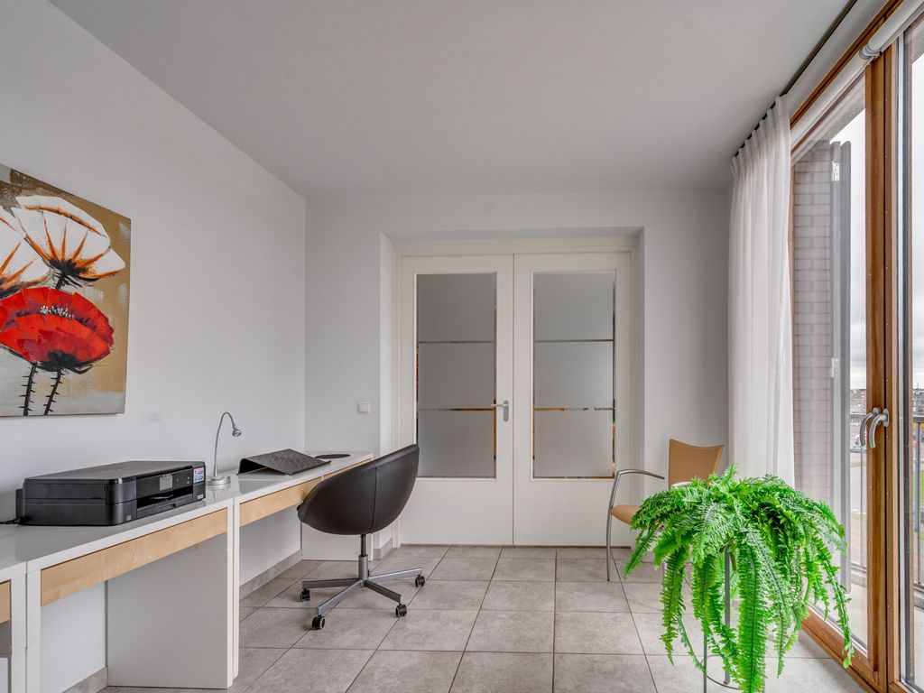 Burgemeester van Rijnsingel 2F, VENLO