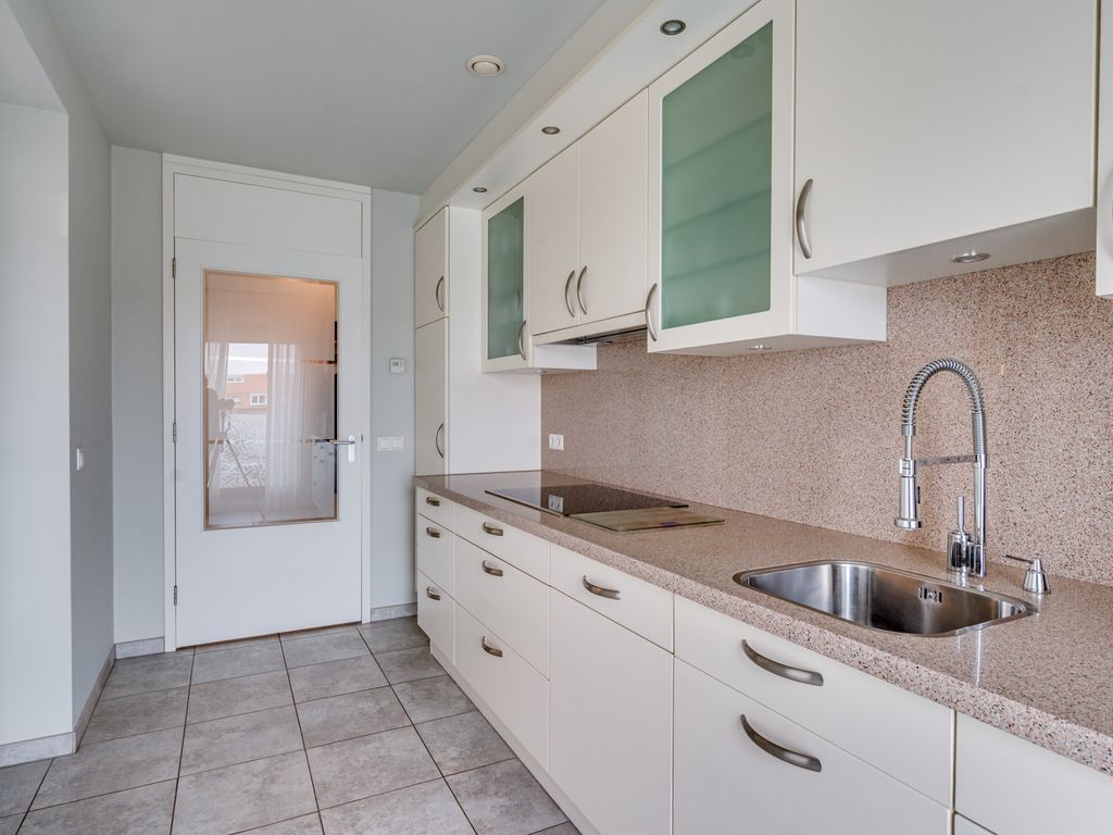 Burgemeester van Rijnsingel 2F, VENLO