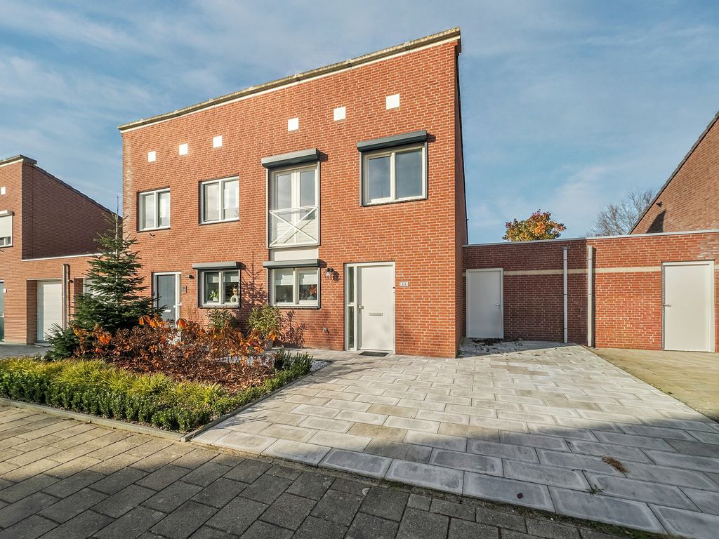 Honingklaver 44, VENLO