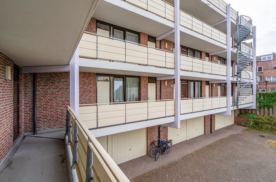 Deken van Oppensingel 81