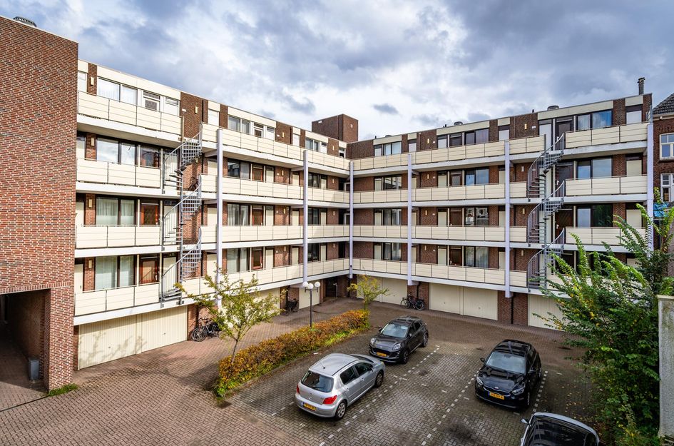 Deken van Oppensingel 81