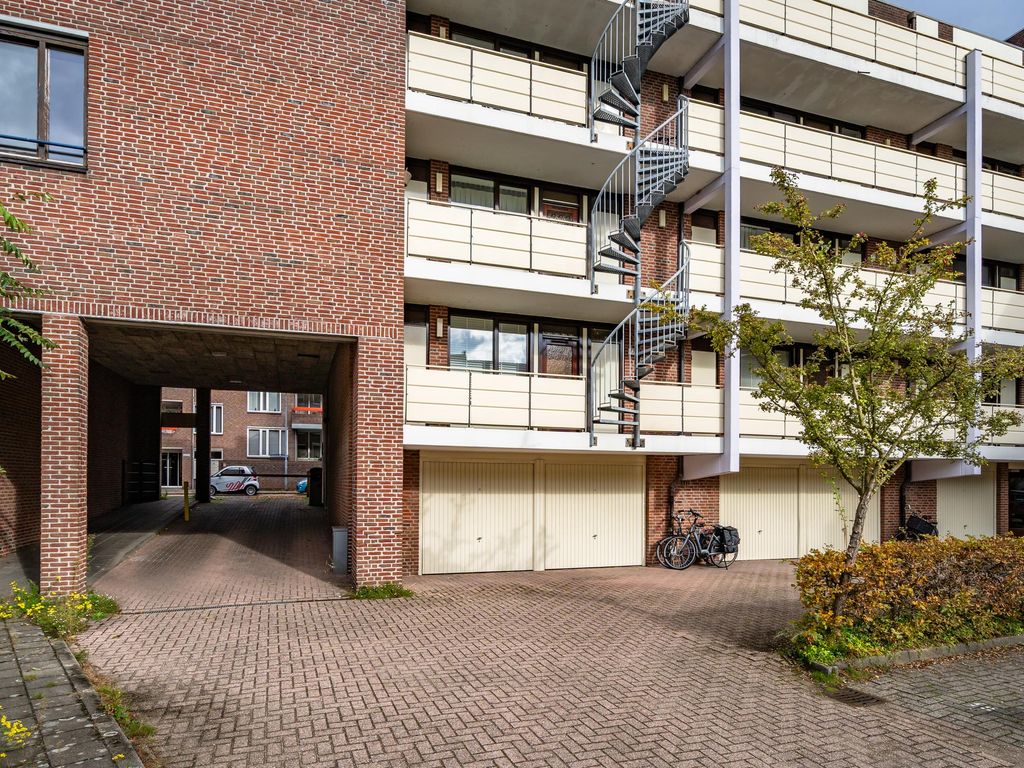 Deken van Oppensingel 81, VENLO