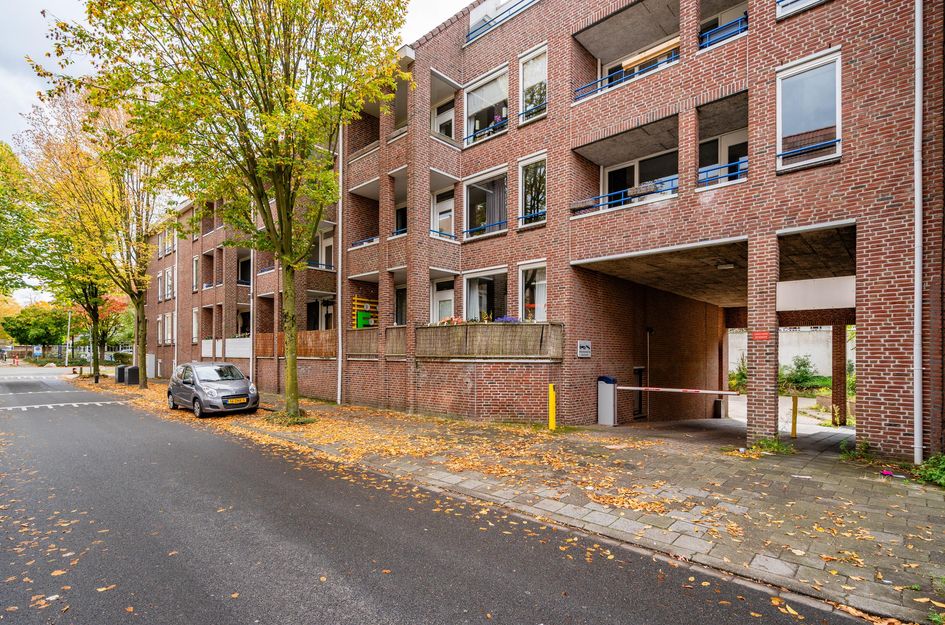 Deken van Oppensingel 81