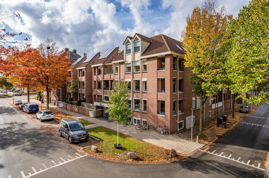 Deken van Oppensingel 81