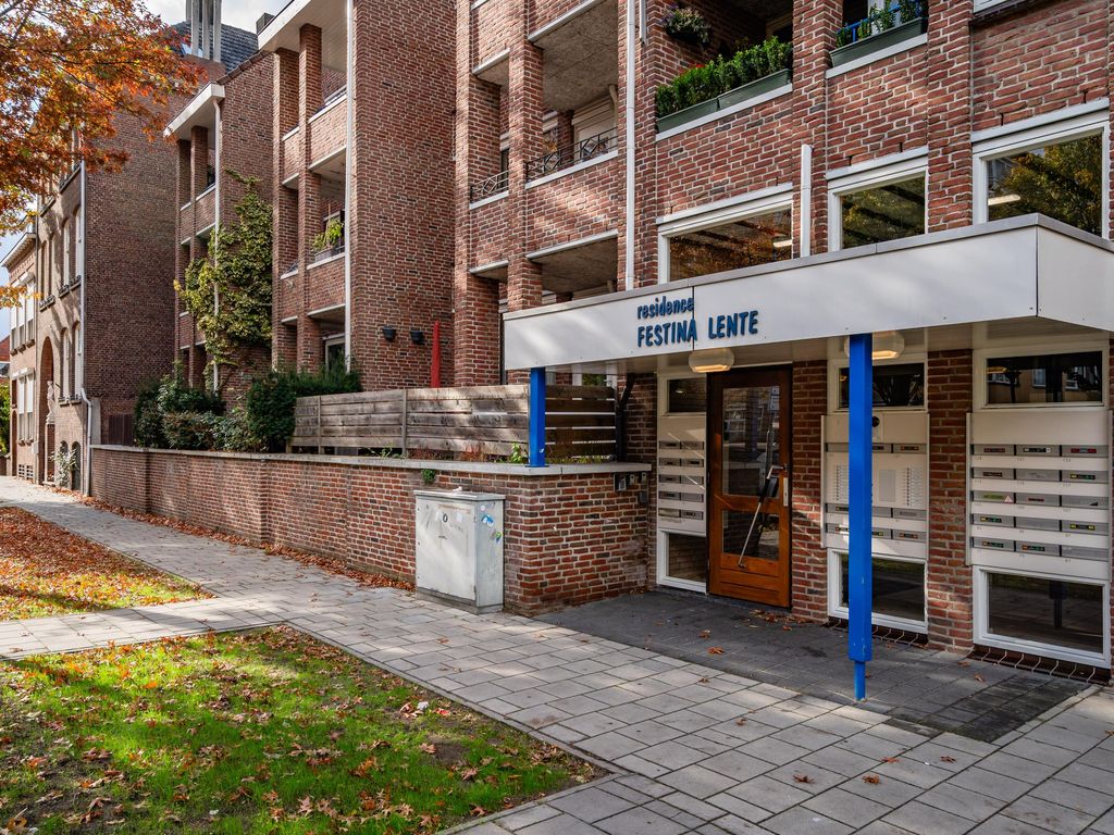 Deken van Oppensingel 81, VENLO