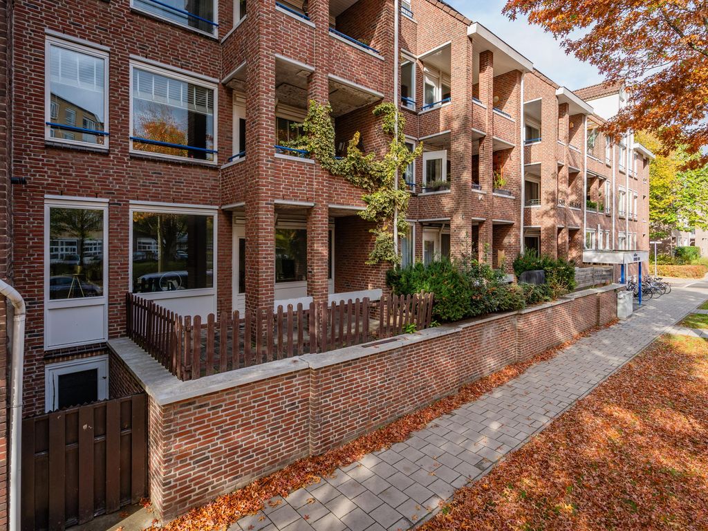 Deken van Oppensingel 81, VENLO