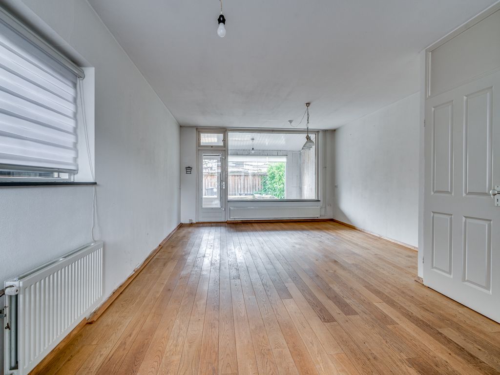 Potkuilenstraat 64, TEGELEN