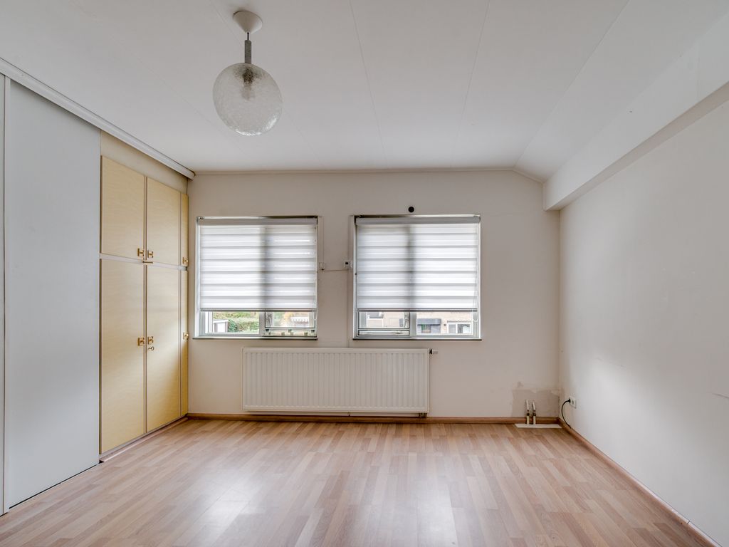 Potkuilenstraat 64, TEGELEN