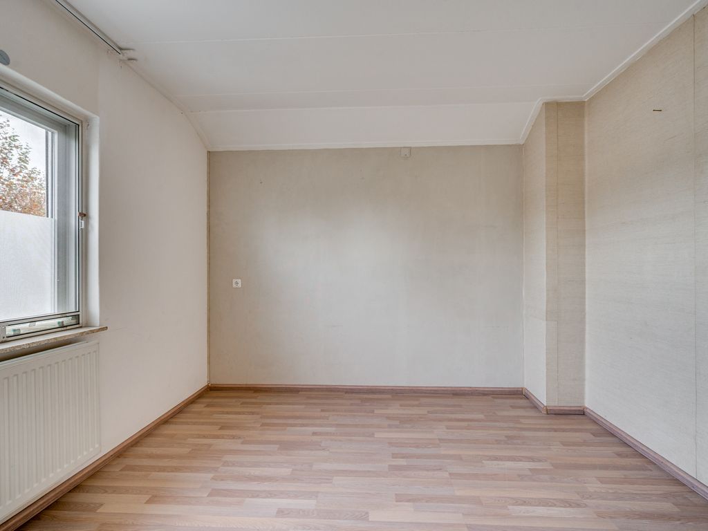 Potkuilenstraat 64, TEGELEN