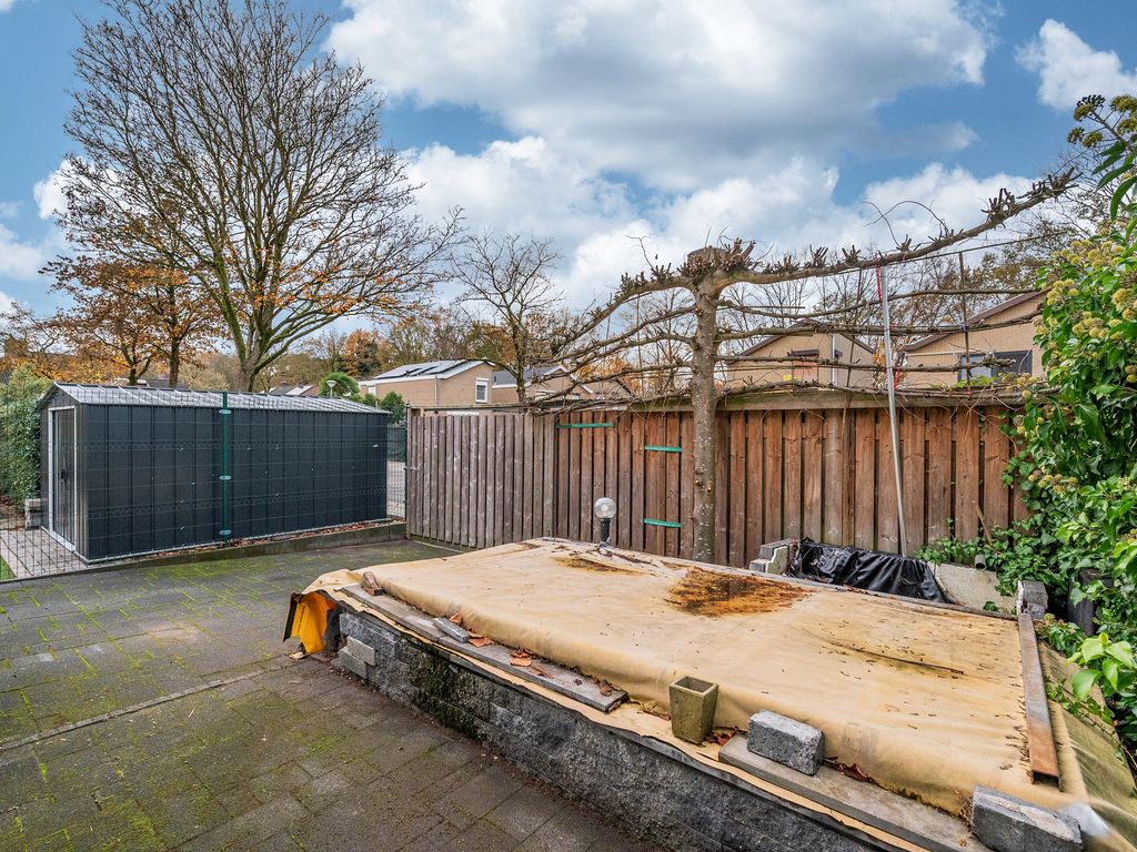 Potkuilenstraat 64, TEGELEN