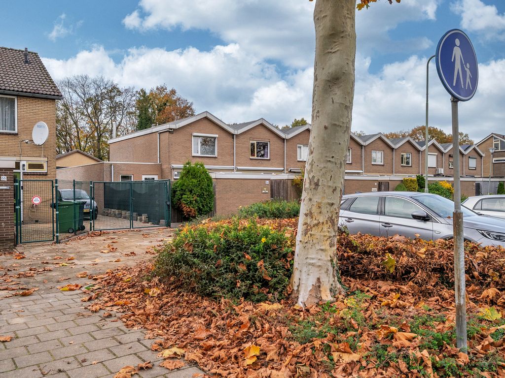 Potkuilenstraat 64, TEGELEN