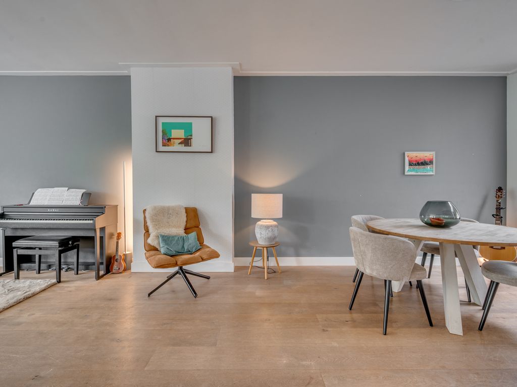 Pastoor Deckersstraat 1, VENLO