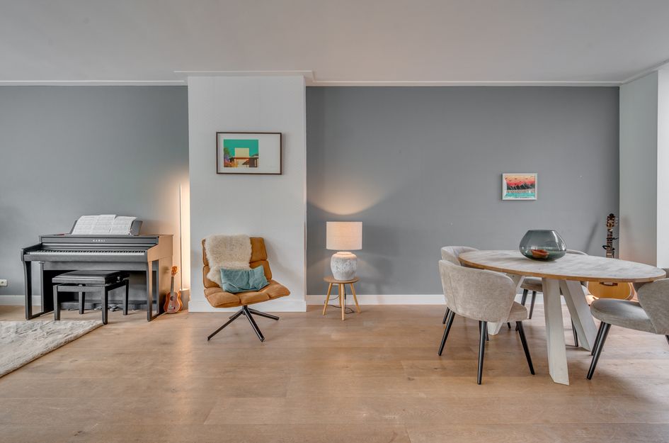 Pastoor Deckersstraat 1