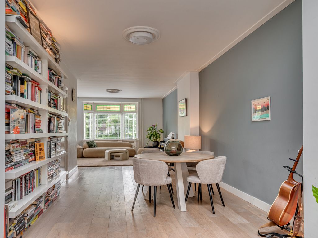 Pastoor Deckersstraat 1, VENLO