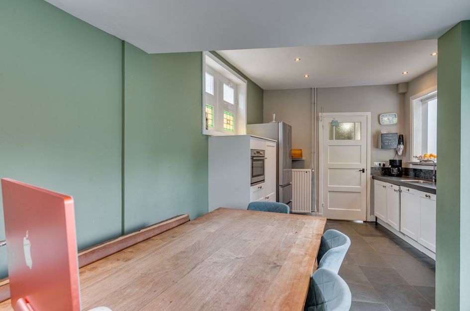 Pastoor Deckersstraat 1