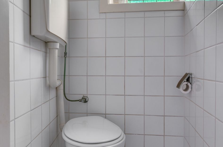 Pastoor Deckersstraat 1