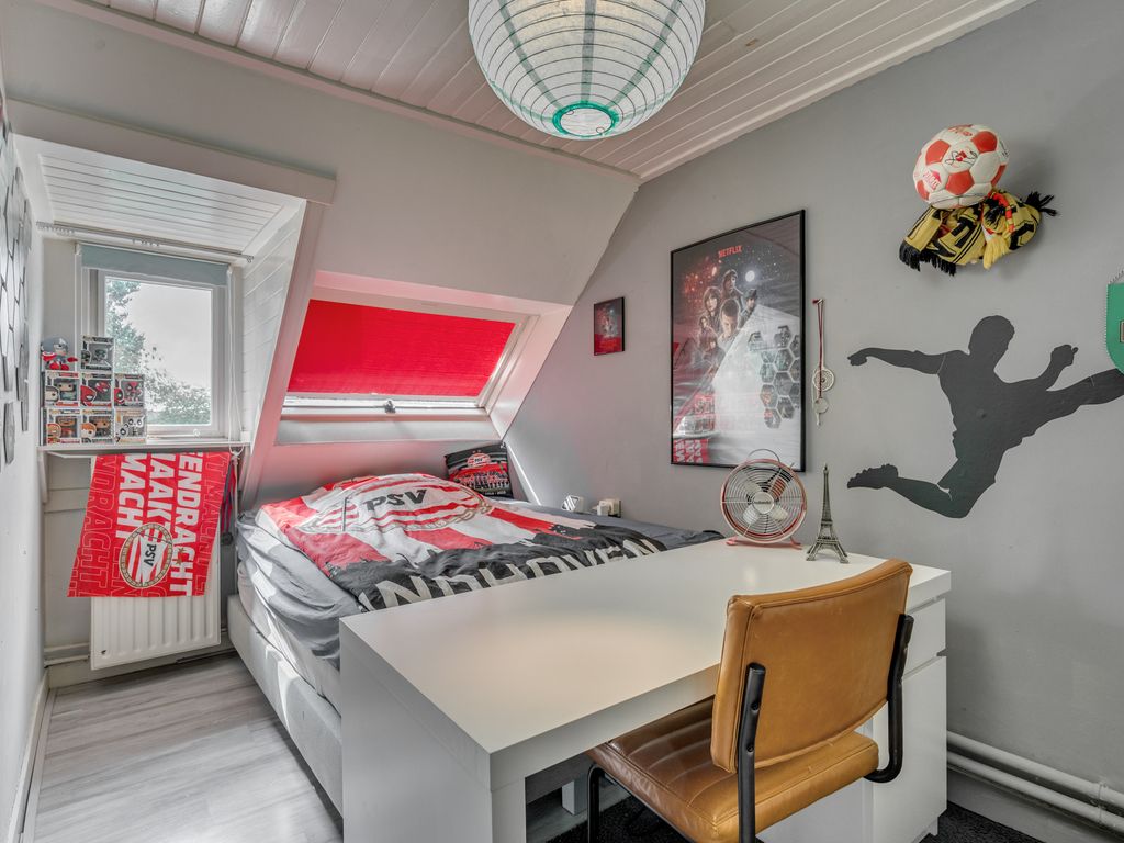 Pastoor Deckersstraat 1, VENLO