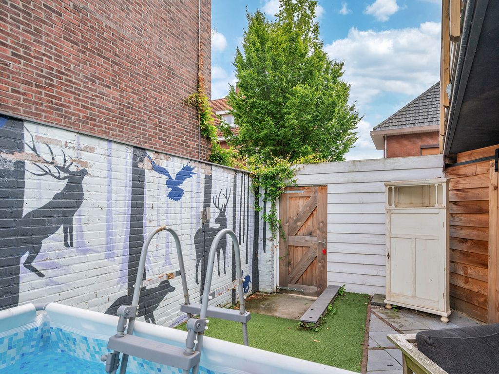 Pastoor Deckersstraat 1, VENLO