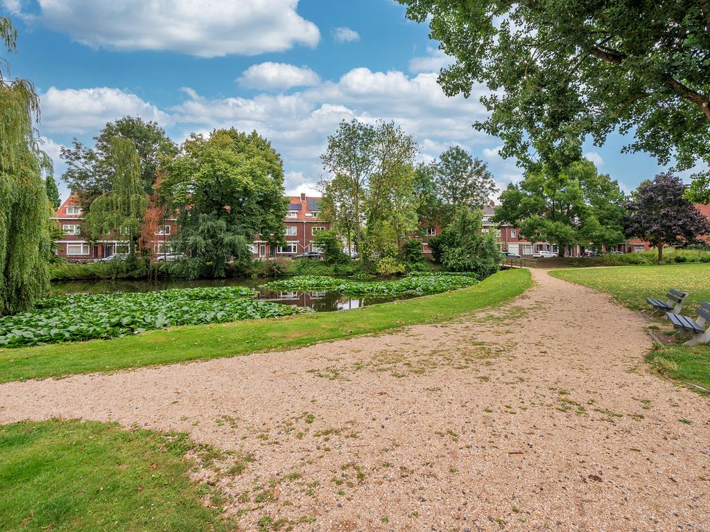 Pastoor Deckersstraat 1, VENLO