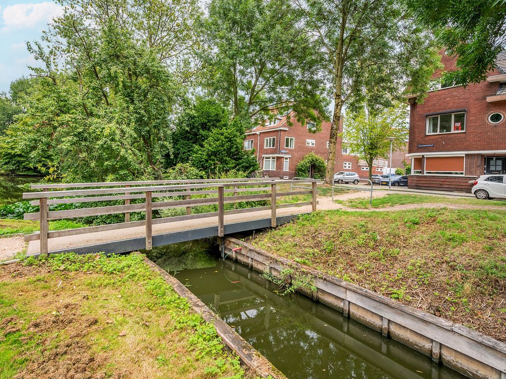 Pastoor Deckersstraat 1, VENLO