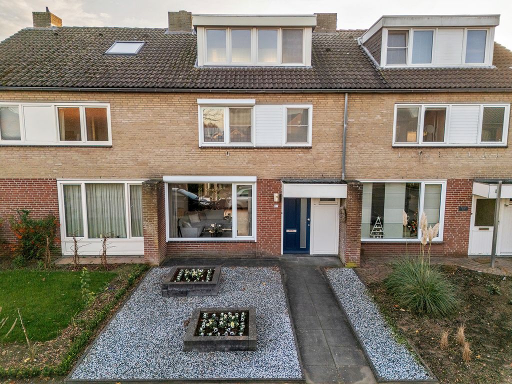 Maasveldstraat 22, LOMM