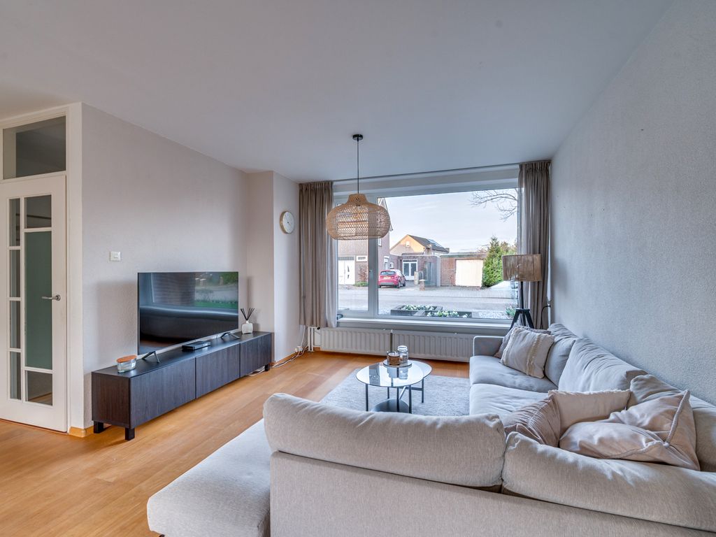 Maasveldstraat 22, LOMM