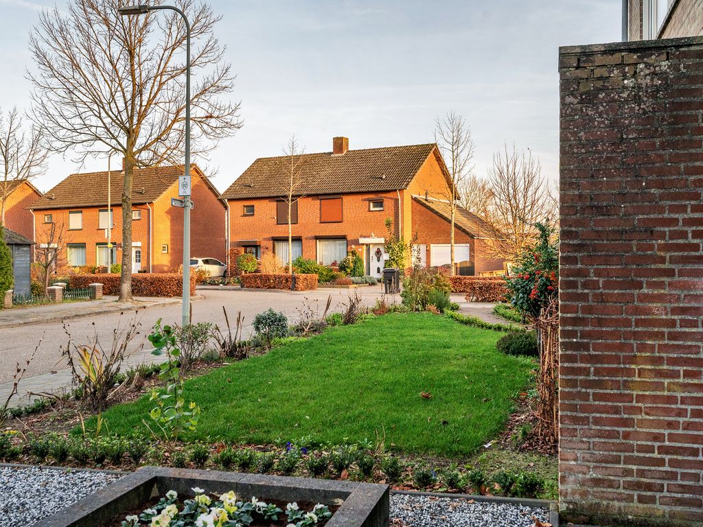 Maasveldstraat 22, LOMM