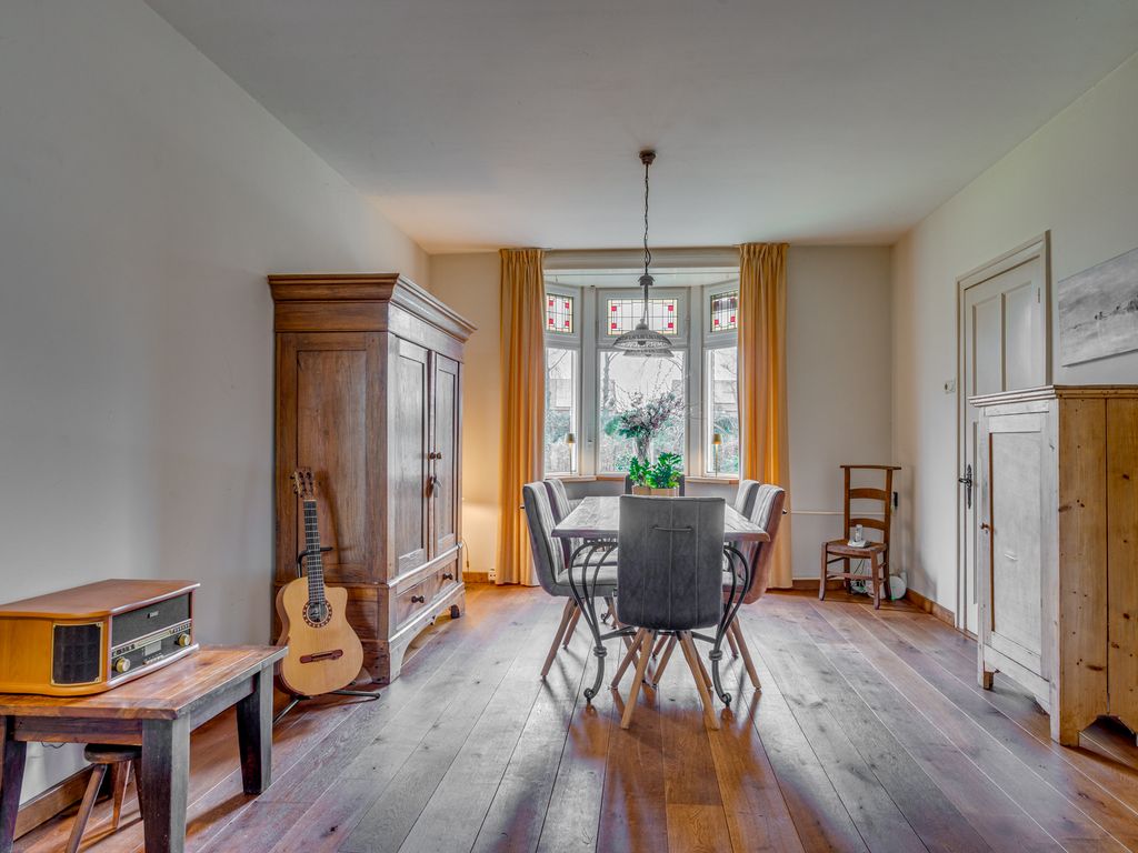 Rijksweg 136, VELDEN