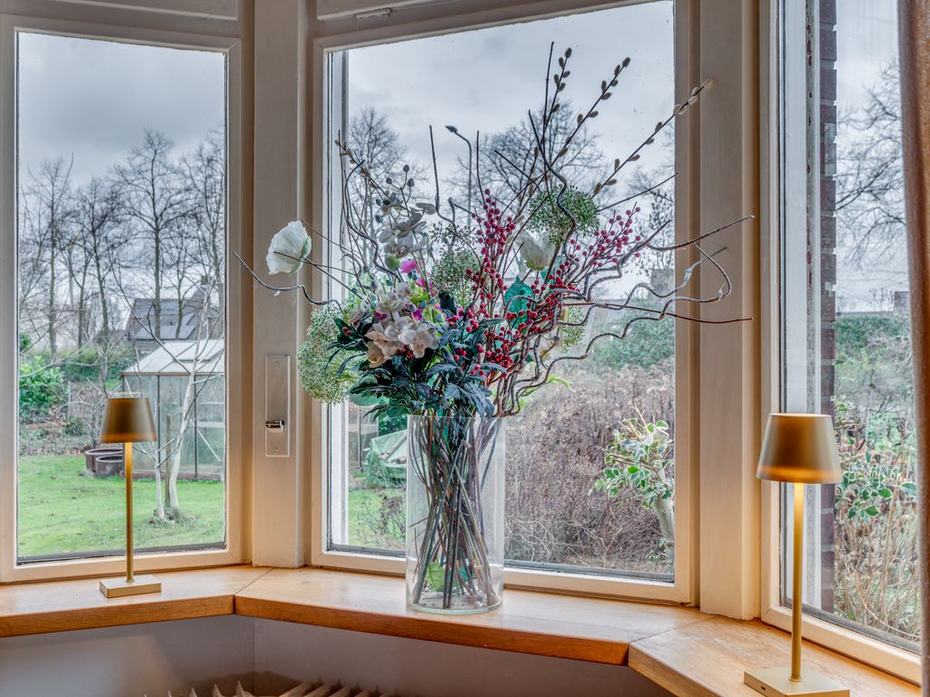 Rijksweg 136, VELDEN