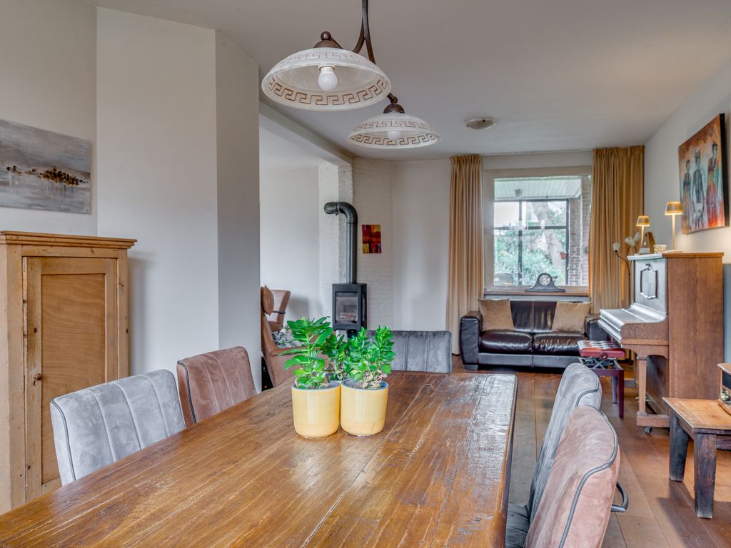 Rijksweg 136, VELDEN