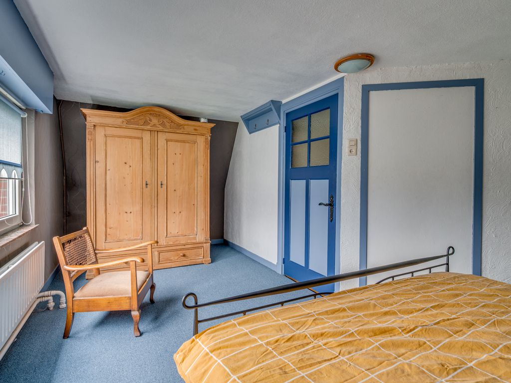 Rijksweg 136, VELDEN