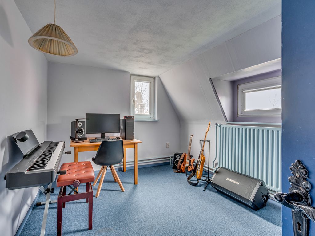 Rijksweg 136, VELDEN