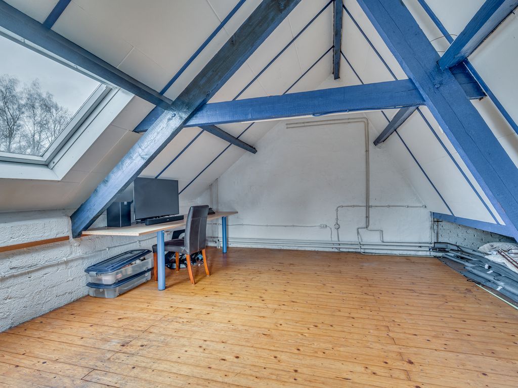 Rijksweg 136, VELDEN