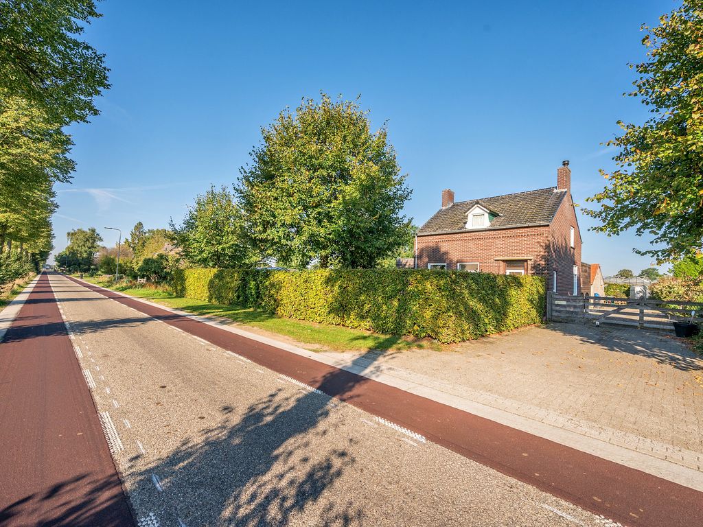 Blaktdijk 27, KRONENBERG