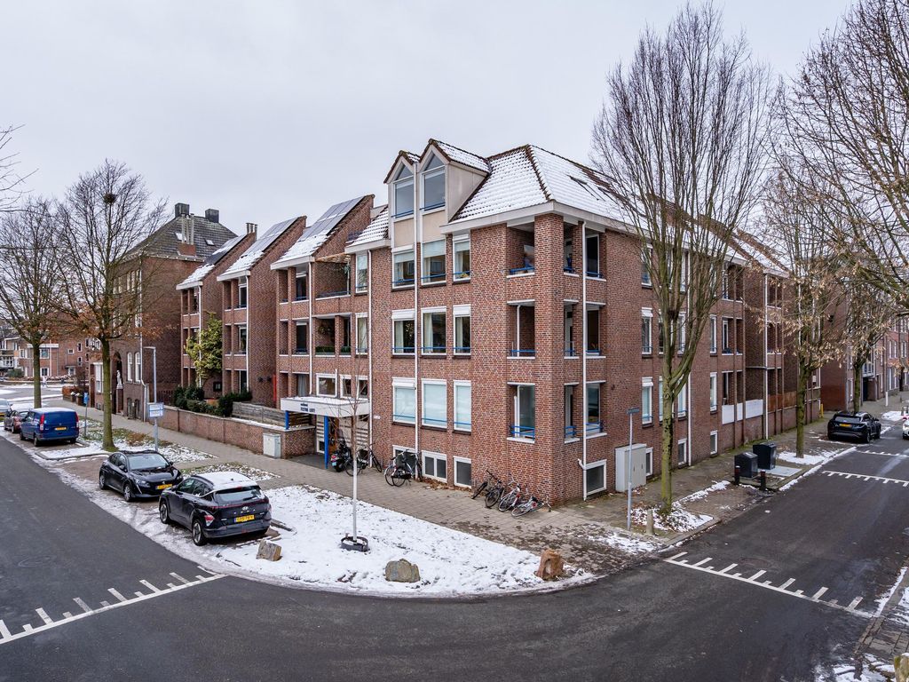 Deken van Oppensingel 87, VENLO