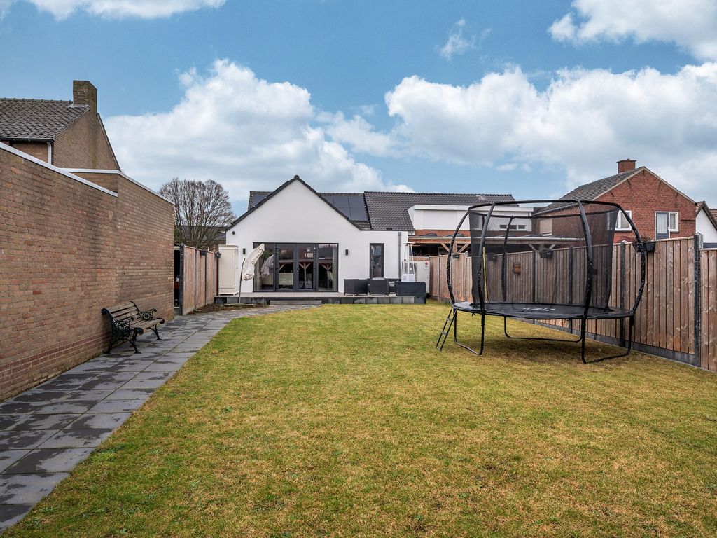 Rijksweg 129, VELDEN