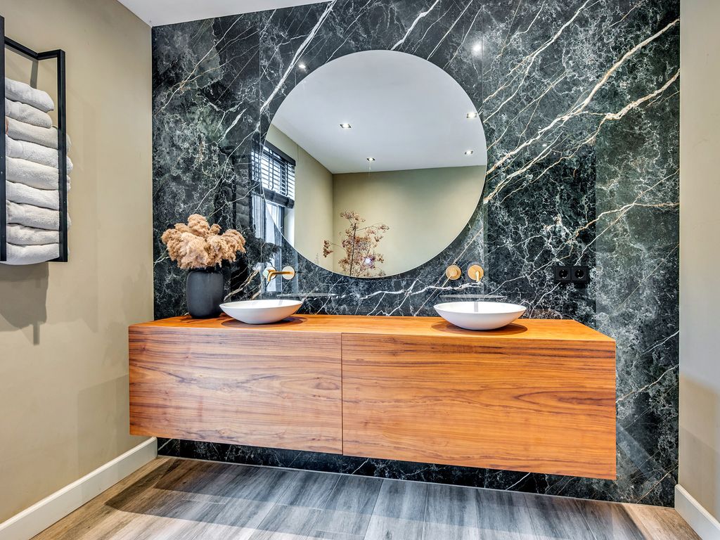 Rijksweg 129, VELDEN