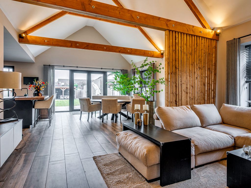 Rijksweg 129, VELDEN