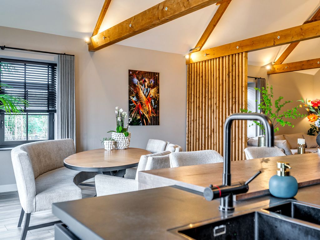 Rijksweg 129, VELDEN