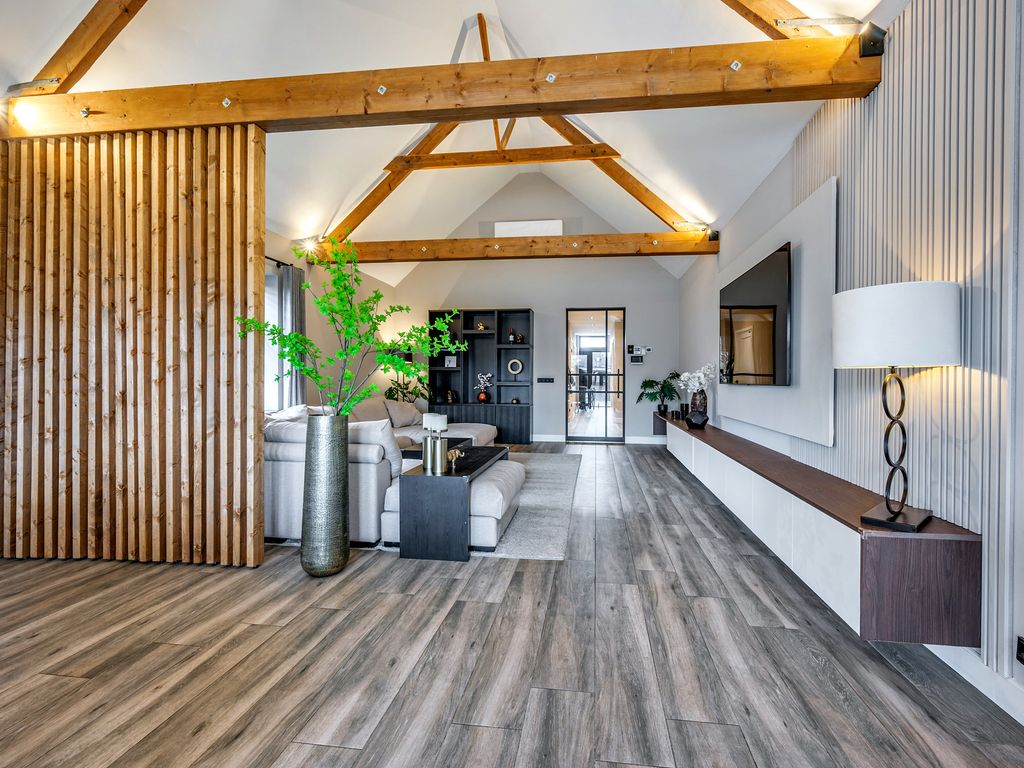 Rijksweg 129, VELDEN