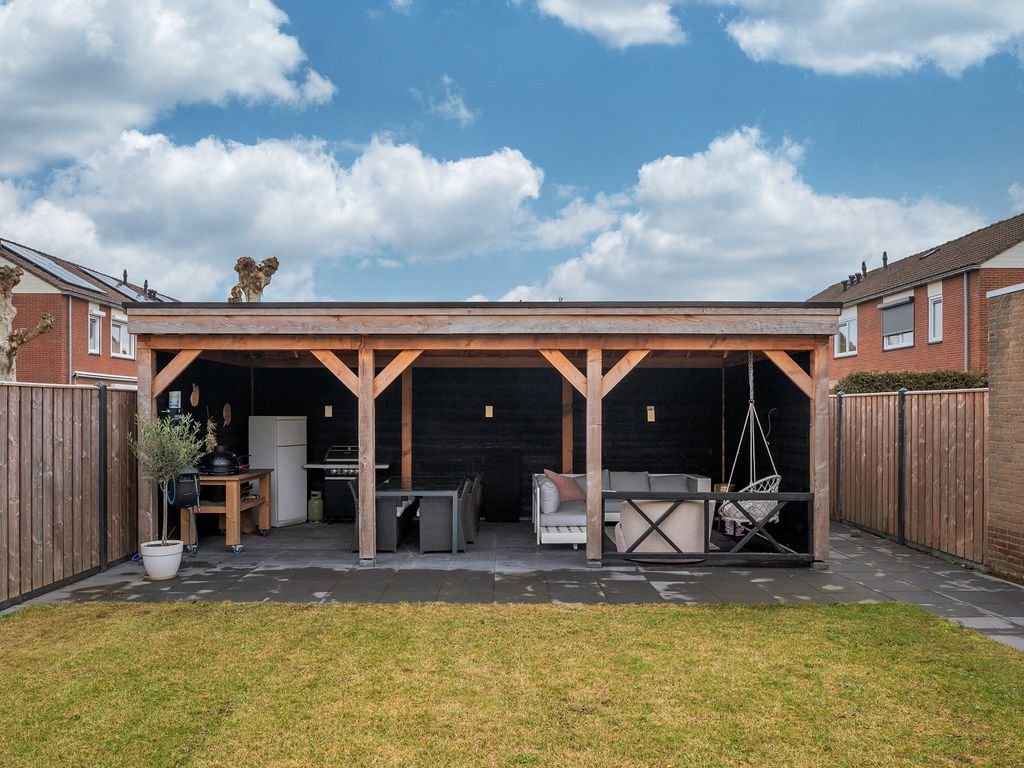 Rijksweg 129, VELDEN