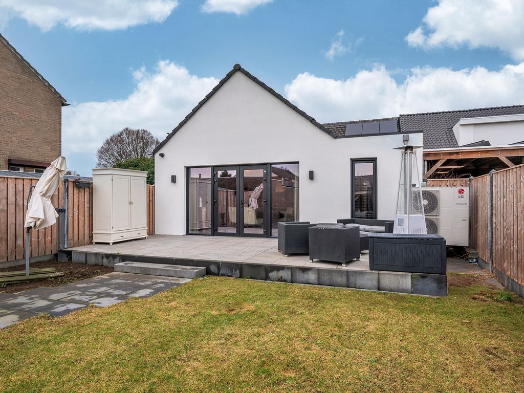 Rijksweg 129, VELDEN