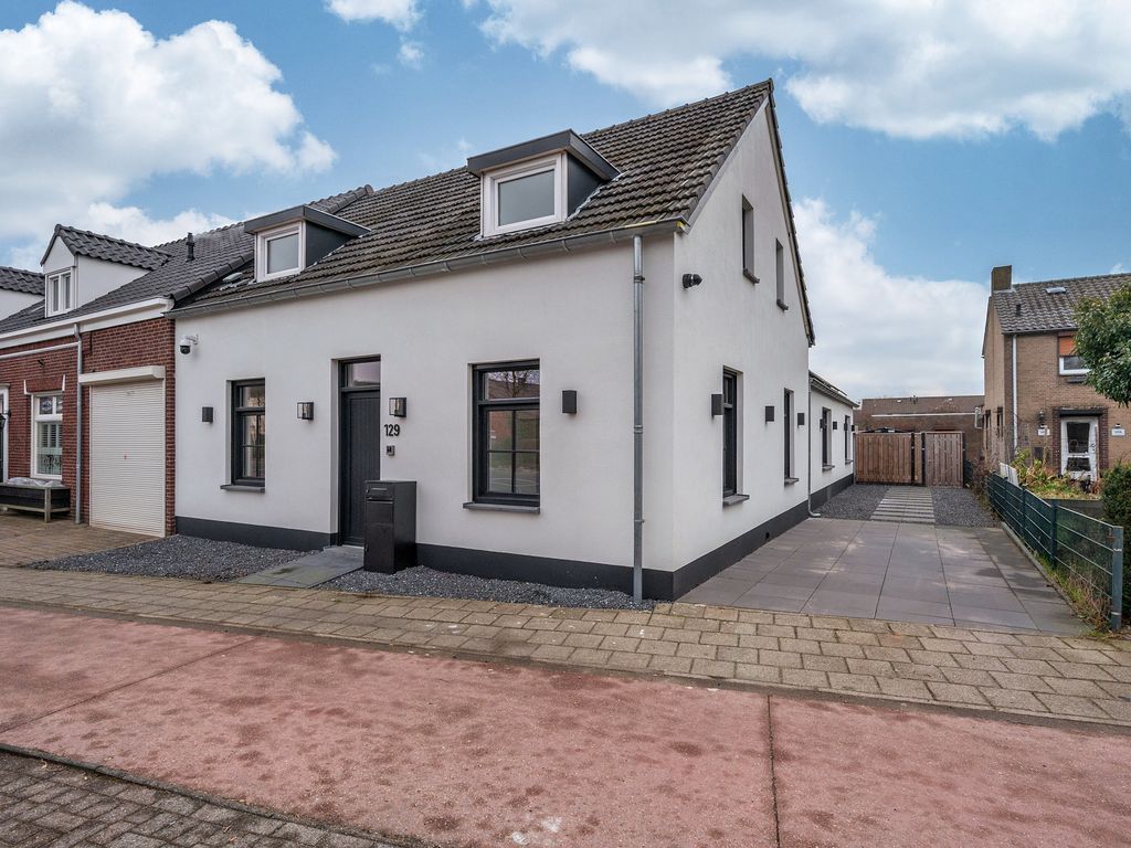 Rijksweg 129, VELDEN