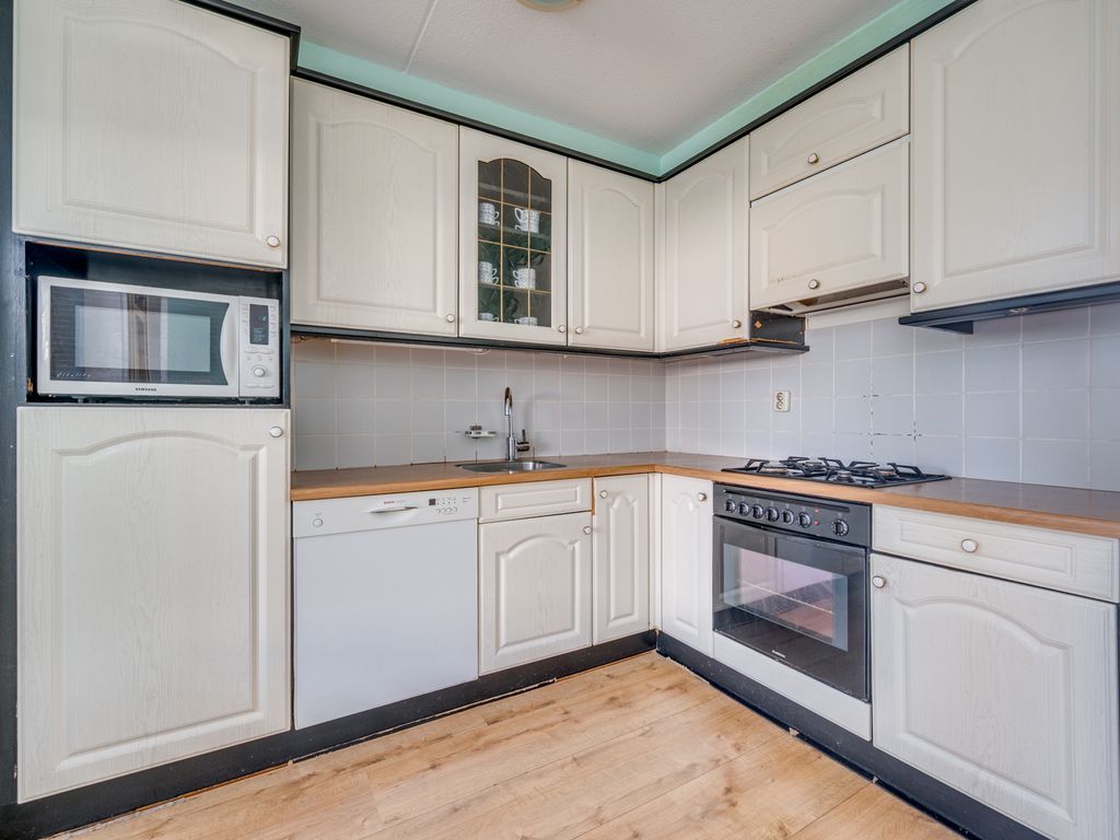 Hertenkamp 76, TEGELEN